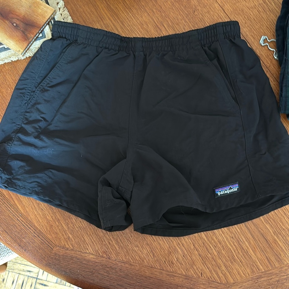 Patagonia baggies size small